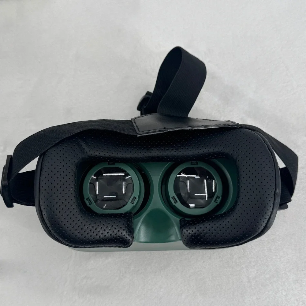 Jurassic World VRSE VR Entertainment System Dinosaur Virtual Reality Phone Game